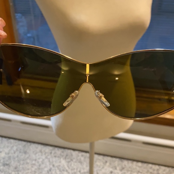 PRICE🔥DROP🔥CHANEL SUNGLASSES 100%AUTHENTIC - Picture 12 of 16